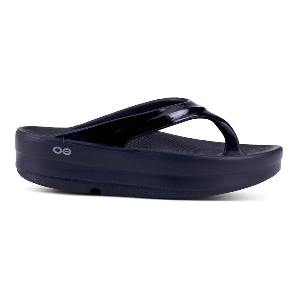 OOFOS-Women's OOFOS OOmega Thong-Black-Pacers Running